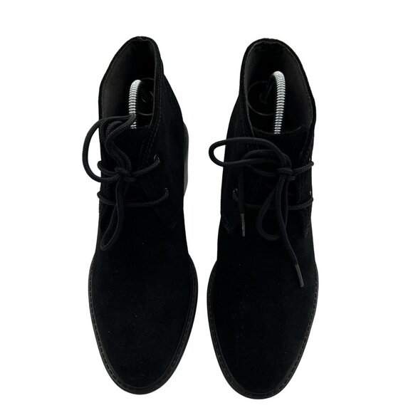 Clarks Womens 8.5 Black Suede Boot Lace Up Heeled Ankle Booties Office Old Money - Picture 3 of 14